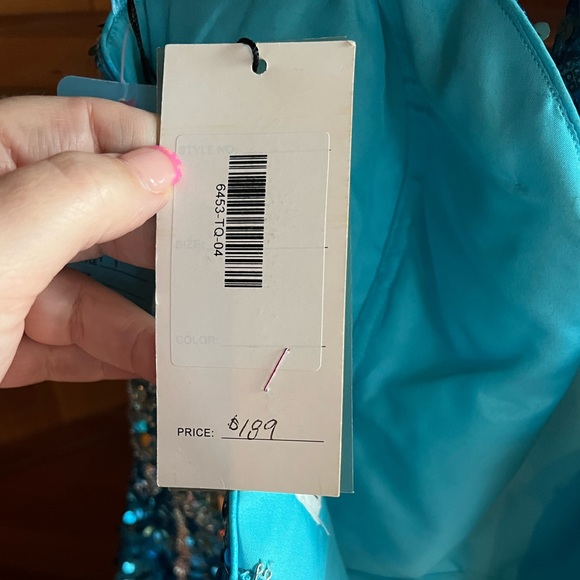 Gorgeous strapless short sequined dress! NEW with tags! - Picture 4 of 5